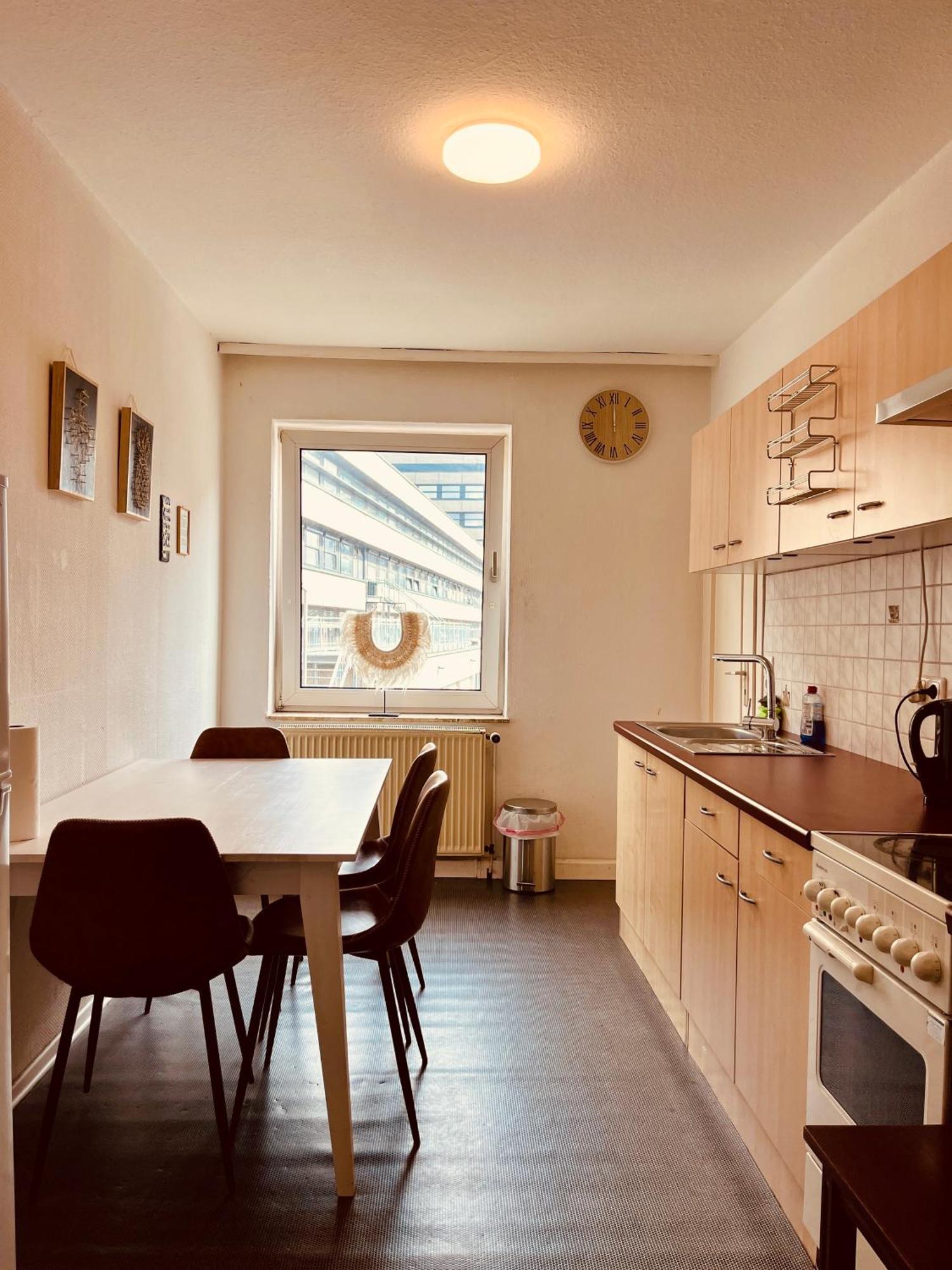 Geraeumige Wohnung Im Herzen Kassels Bagian luar foto